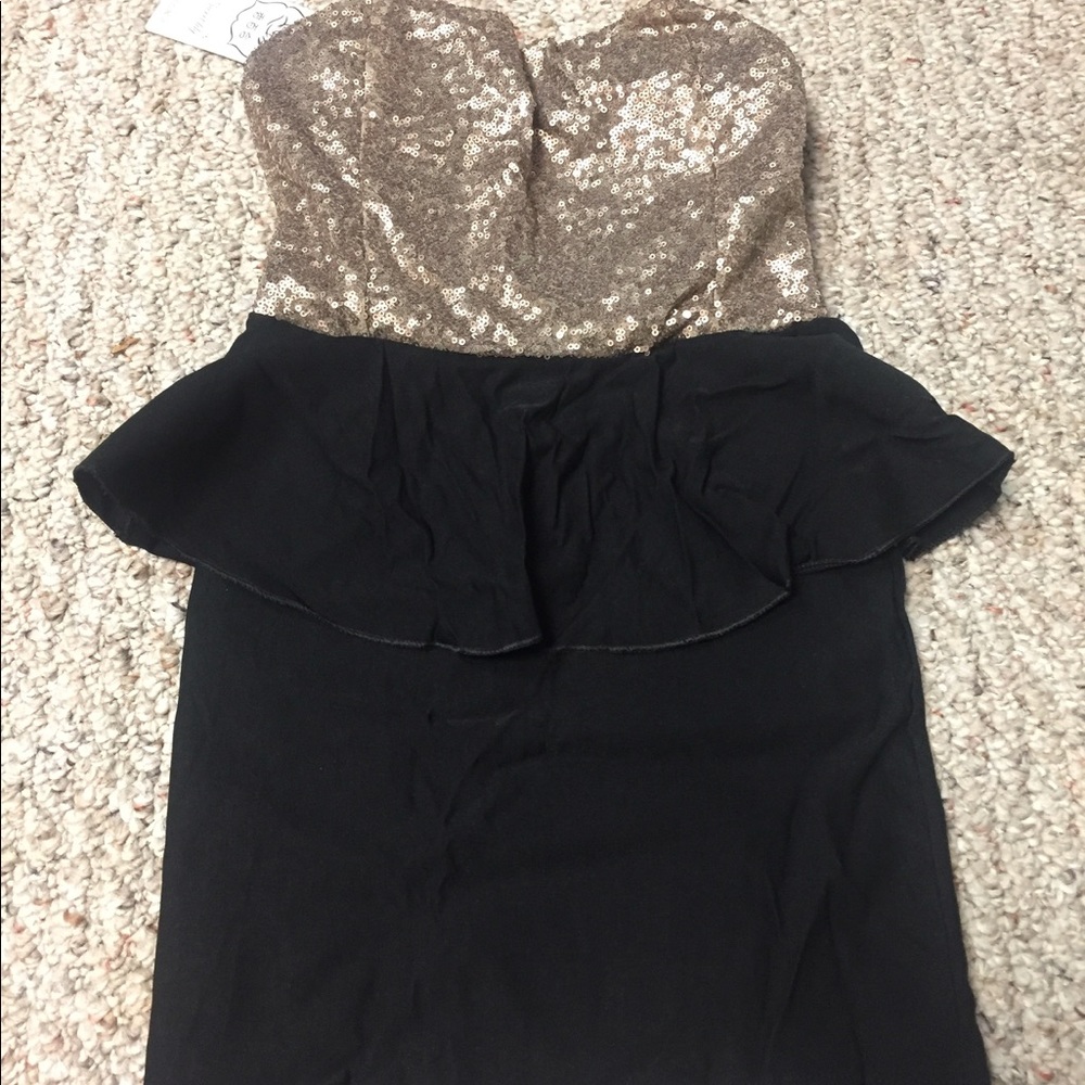 Strapless dress